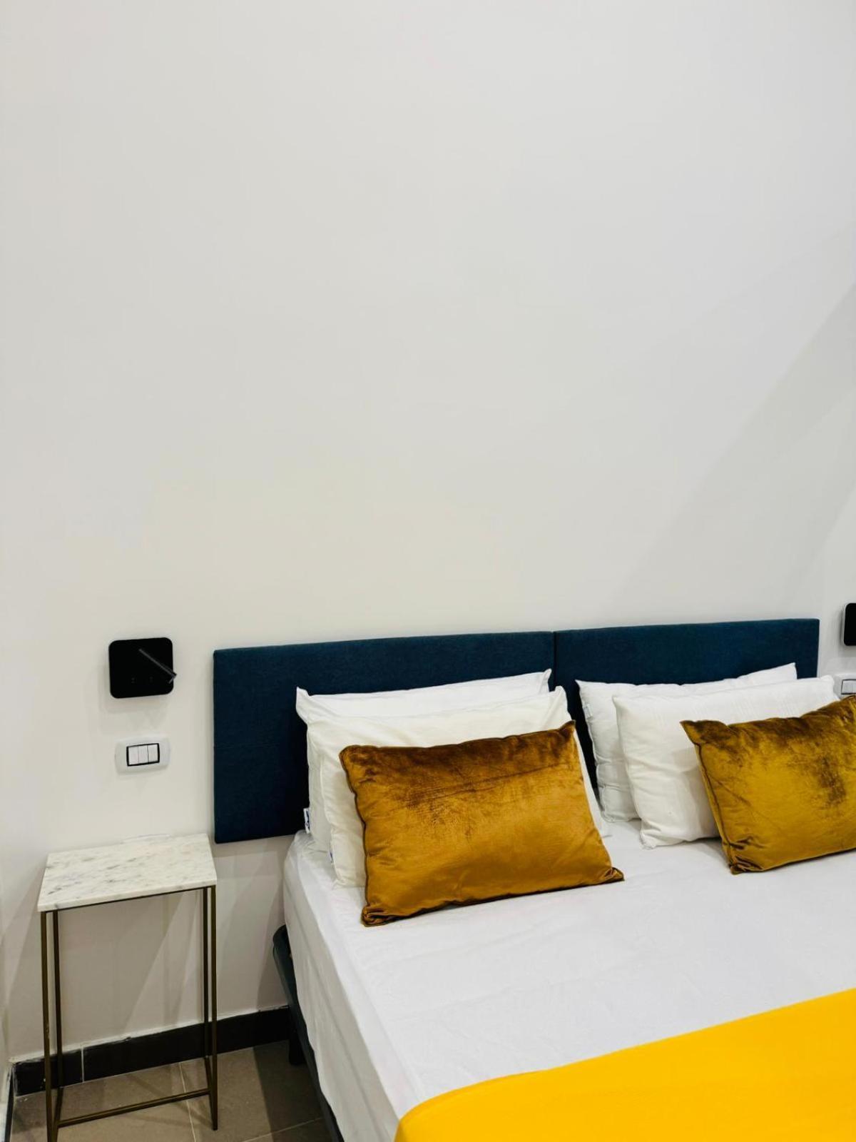 Art Suite San Liborio Napels Buitenkant foto