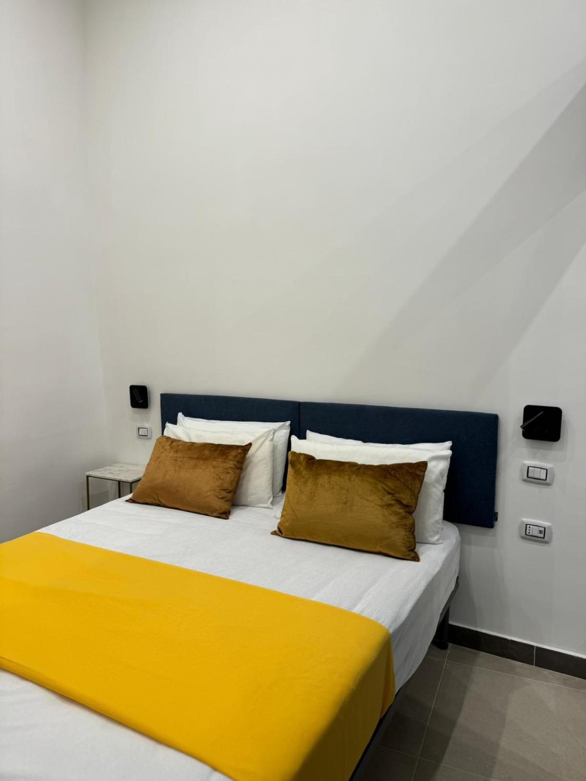 Art Suite San Liborio Napels Buitenkant foto